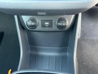 Hyundai IONIQ 38.3kWh Premium Auto 5dr