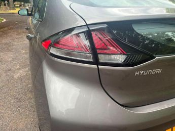 Hyundai IONIQ 38.3kWh Premium Auto 5dr
