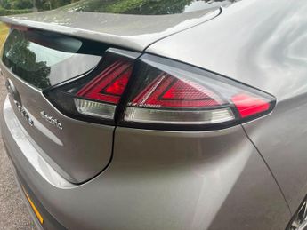 Hyundai IONIQ 38.3kWh Premium Auto 5dr