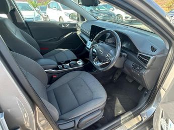 Hyundai IONIQ 38.3kWh Premium Auto 5dr