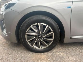 Hyundai IONIQ 38.3kWh Premium Auto 5dr