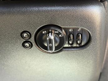 MINI Hatch 1.5 Cooper Auto Euro 6 (s/s) 5dr