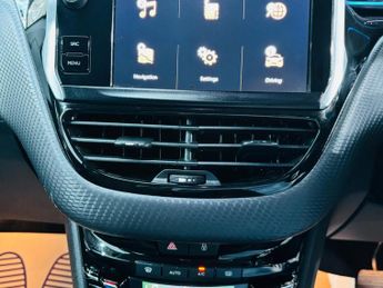 Peugeot 2008 1.2 PureTech Allure EAT Euro 6 (s/s) 5dr