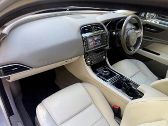 Jaguar XE 2.0d Prestige Auto Euro 6 (s/s) 4dr