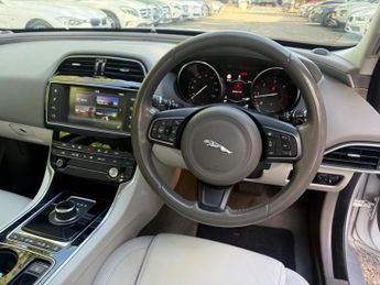 Jaguar XE 2.0d Prestige Auto Euro 6 (s/s) 4dr