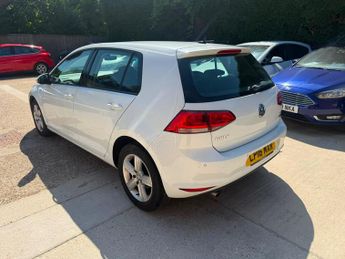 Volkswagen Golf 1.6 TDI BlueMotion Tech Match Edition DSG Euro 6 (s/s) 5dr