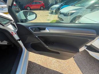 Volkswagen Golf 1.6 TDI BlueMotion Tech Match Edition DSG Euro 6 (s/s) 5dr