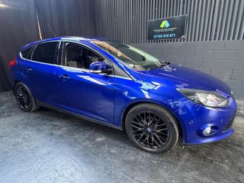 Ford Focus 1.0T EcoBoost Zetec Navigator Euro 5 (s/s) 5dr