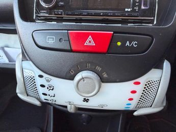 Peugeot 107 1.0 12V Active 2 Tronic Euro 5 3dr