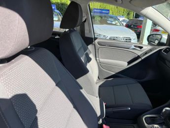 Volkswagen Golf 2.0 TDI Match DSG Euro 5 5dr