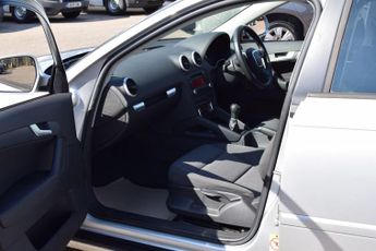 Audi A3 1.6 TDI SE Sportback Euro 5 (s/s) 5dr