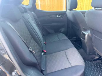 Nissan Qashqai 1.2 DIG-T n-tec+ XTRON 2WD Euro 5 (s/s) 5dr