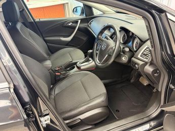Vauxhall Astra 2.0 CDTi SE Auto Euro 5 5dr