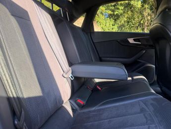 Audi A4 2.0 TFSI 35 Black Edition S Tronic Euro 6 (s/s) 4dr