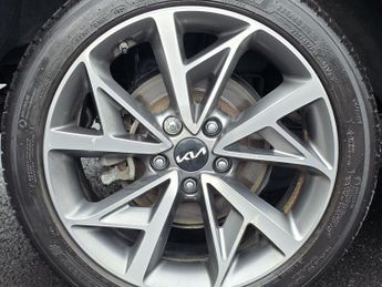 Kia Niro 1.6 GDi 3 SUV 5dr Petrol Hybrid DCT Euro 6 (s/s) (139 bhp)