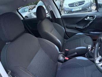 Peugeot 208 1.6 e-HDi Allure Euro 5 (s/s) 5dr