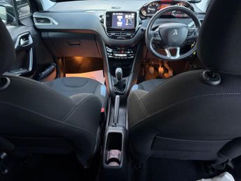 Peugeot 208 1.6 e-HDi Allure Euro 5 (s/s) 5dr