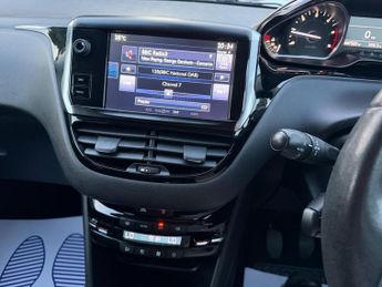 Peugeot 208 1.6 e-HDi Allure Euro 5 (s/s) 5dr