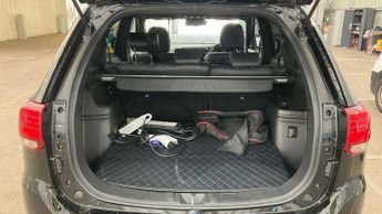 Mitsubishi Outlander 2.4h TwinMotor 13.8kWh Dynamic SUV 5dr Petrol Plug-in Hybrid CVT