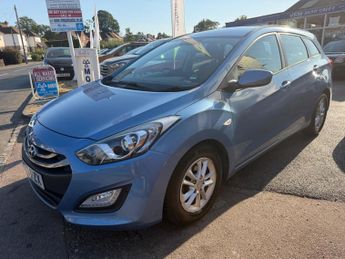Hyundai i30 1.6 CRDi Blue Drive Active Tourer Euro 5 (s/s) 5dr