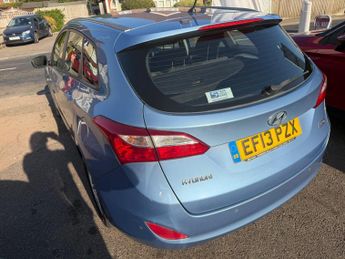Hyundai i30 1.6 CRDi Blue Drive Active Tourer Euro 5 (s/s) 5dr