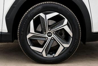 Hyundai TUCSON 1.6 T-GDi 13.8kWh Premium SUV 5dr Petrol Plug-in Hybrid Auto 4WD