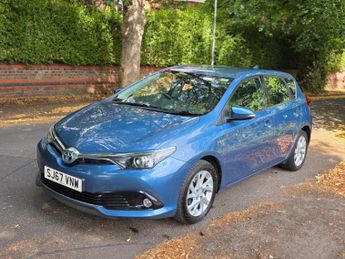 Toyota Auris 1.8 VVT-h Icon CVT Euro 6 (s/s) 5dr (Safety Sense)