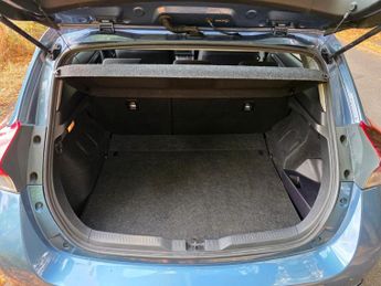 Toyota Auris 1.8 VVT-h Icon CVT Euro 6 (s/s) 5dr (Safety Sense)
