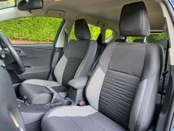 Toyota Auris 1.8 VVT-h Icon CVT Euro 6 (s/s) 5dr (Safety Sense)