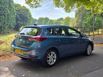 Toyota Auris 1.8 VVT-h Icon CVT Euro 6 (s/s) 5dr (Safety Sense)