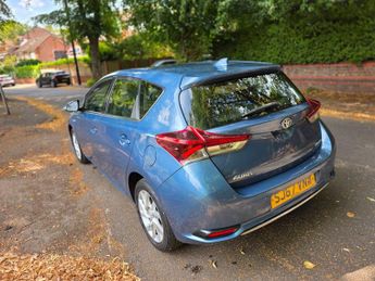 Toyota Auris 1.8 VVT-h Icon CVT Euro 6 (s/s) 5dr (Safety Sense)