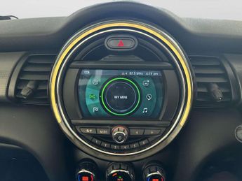 MINI Convertible 1.5 Cooper Classic Convertible 2dr Petrol Manual Euro 6 (s/s) (1