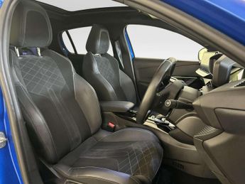 Peugeot E-208 50kWh GT Premium Hatchback 5dr Electric Auto (136 ps)