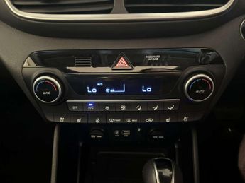Hyundai TUCSON 2.0 CRDi Premium SE SUV 5dr Diesel Auto 4WD Euro 6 (s/s) (185 ps