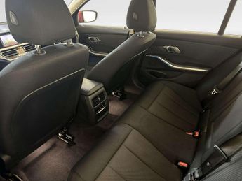 BMW 3 Series 2.0 330e 12kWh SE Pro Saloon 4dr Petrol Plug-in Hybrid Auto Euro