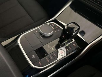 BMW 3 Series 2.0 330e 12kWh SE Pro Saloon 4dr Petrol Plug-in Hybrid Auto Euro