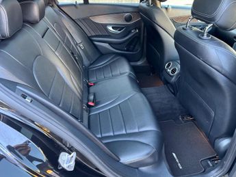 Mercedes-Benz C Class 2.1 C300dh AMG Line (Premium) G-Tronic+ Euro 6 (s/s) 5dr