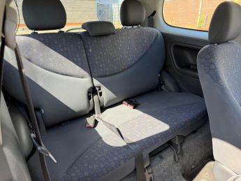 Toyota Yaris 1.3 VVT-i 16v SR 3dr