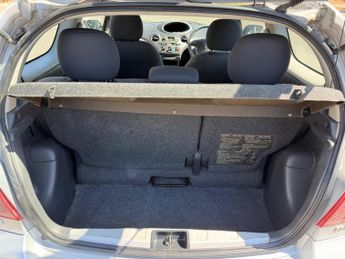 Toyota Yaris 1.3 VVT-i 16v SR 3dr