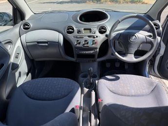 Toyota Yaris 1.3 VVT-i 16v SR 3dr