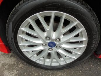 Ford Focus 1.0T EcoBoost Zetec S Euro 5 (s/s) 5dr