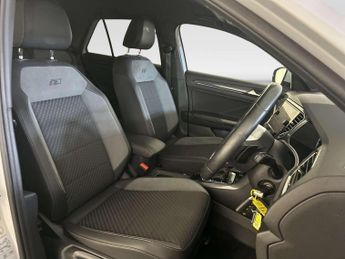 Volkswagen T-Roc 1.5 TSI GPF EVO R-Line SUV 5dr Petrol DSG Euro 6 (s/s) (150 ps)