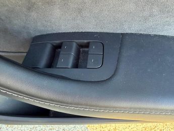 Tesla Model 3 (Dual Motor) Performance Saloon 4dr Electric Auto 4WDE (Performa