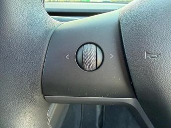 Tesla Model 3 (Dual Motor) Performance Saloon 4dr Electric Auto 4WDE (Performa