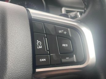 Land Rover Discovery Sport 2.0 TD4 HSE Black Auto 4WD Euro 6 (s/s) 5dr