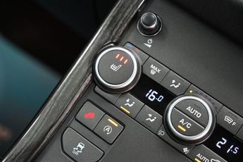 LAND ROVER RANGE ROVER EVOQUE 2.0 TD4 SE Tech SUV 5dr Diesel Auto 4WD Euro 6 (s/s) (180 ps) +F