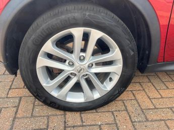 Nissan Juke 1.6 Acenta Premium CVT Euro 5 5dr
