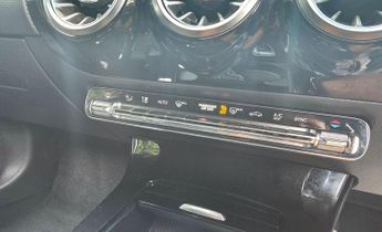 Mercedes-Benz A Class 1.3 A200 AMG Line (Premium 2) 7G-DCT Euro 6 (s/s) 5dr