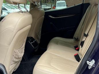 Maserati Ghibli 3.0D V6 Saloon 4dr Diesel ZF Euro 5 (s/s) (275 ps)