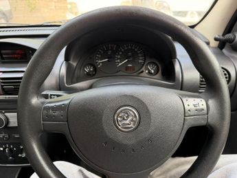 Vauxhall Combo 1.3 CDTi 2000 16v Panel Van 3dr Diesel Manual (134 g/km, 69 bhp)